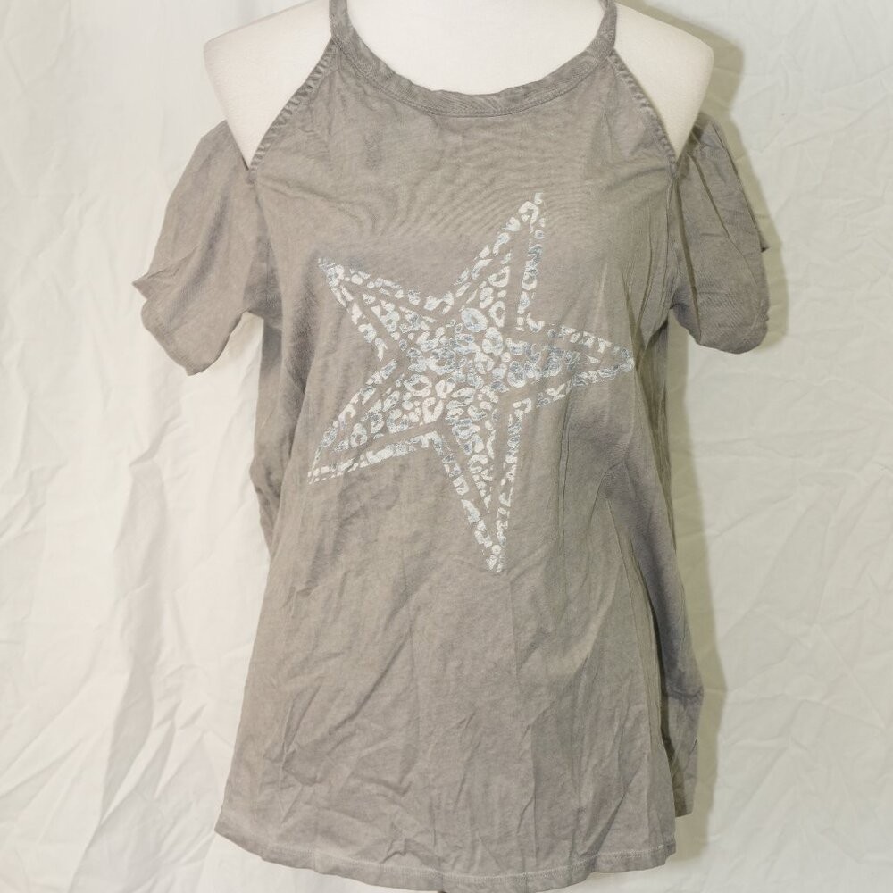 100% Cotton Peekaboo Cold Shoulder Top Torrid Womens Size 1 Gray Shirt Star
